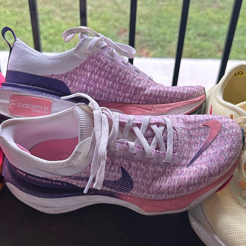 Nike Women's Purple and Pink invincible Run 3 Athletic Shoes